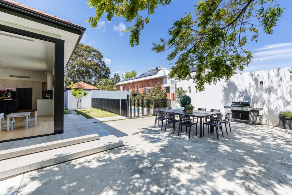 17 Kinninmont Ave, Nedlands-41 (web)