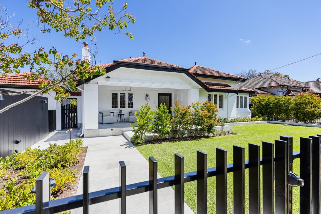 17 Kinninmont Ave, Nedlands-5 (web)